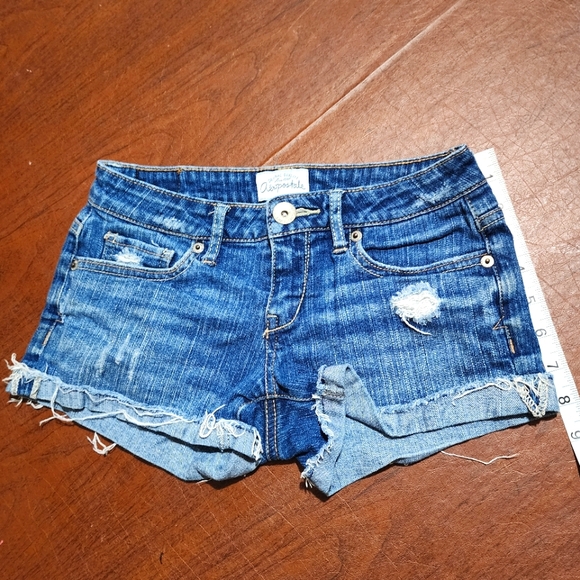 Aeropostale Jeans Shorts - Picture 2 of 5